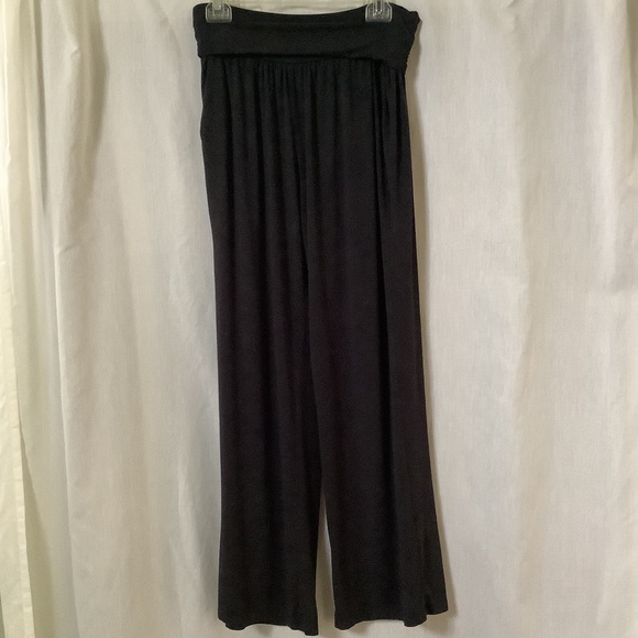 Athleta Pants - Athleta Studio Wide Leg pants size M flaw